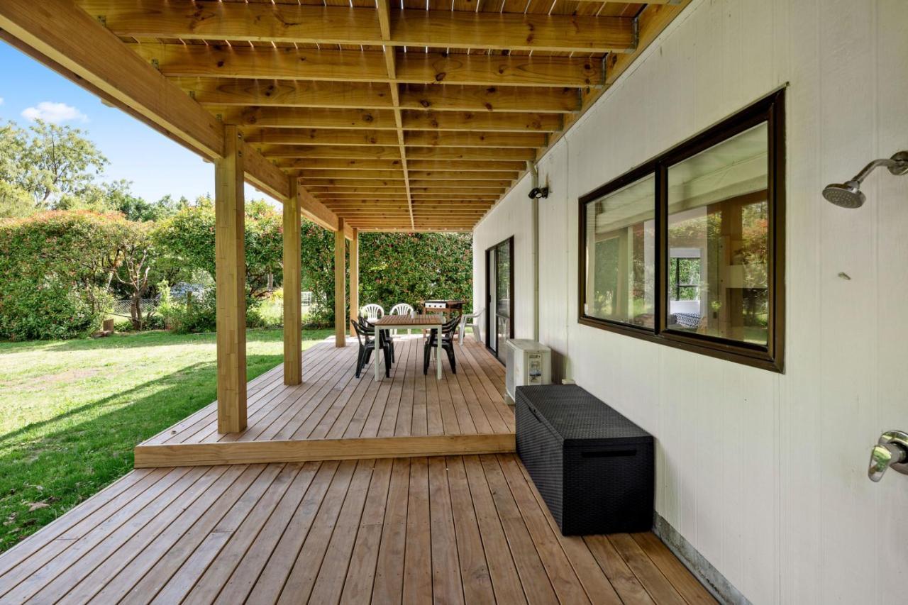 Waitahanui Lake House - Lake Taupo Holiday Home Luaran gambar