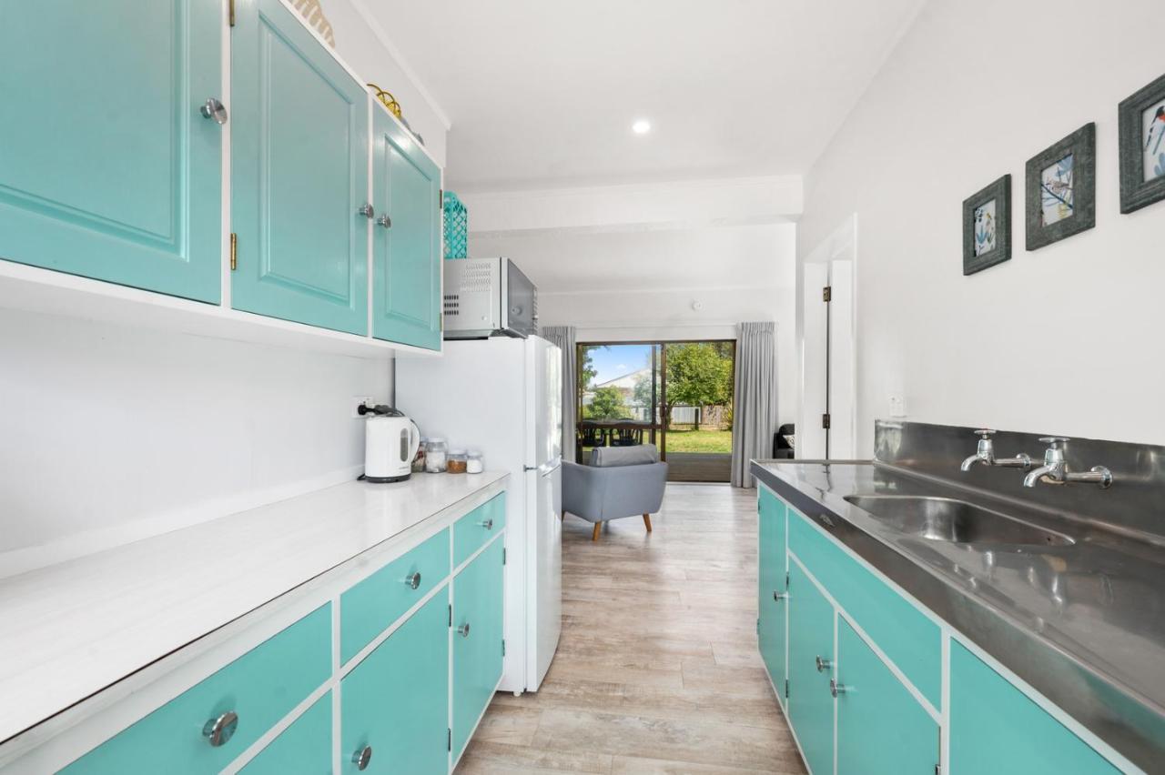 Waitahanui Lake House - Lake Taupo Holiday Home Luaran gambar